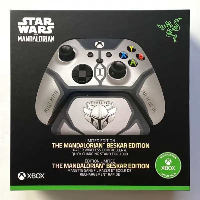 Razer Star Wars Mandalorian Wireless Controller & Quick Charging Stand for Xbox Razer Star Wars Mandalorian Wireless Controller & Quick Charging Stand for Xbox